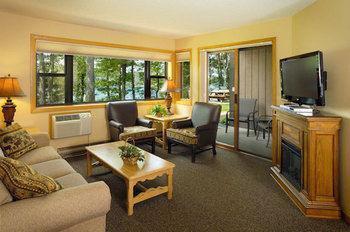 The Pointe Hotel And Suites Minocqua Eksteriør bilde